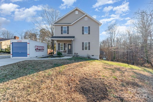 201 Hendrix Drive, Kernersville, NC 27284