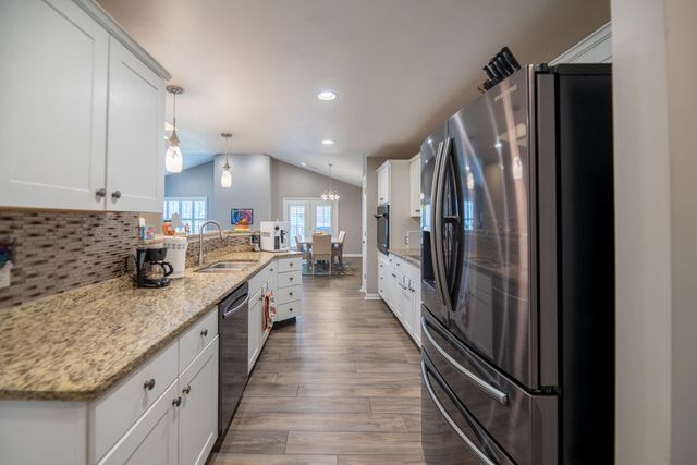 646 Hidden Pine Way, Crescent Springs, KY 41017