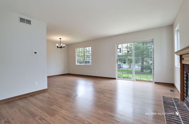 661 Silver Creek Road 661, Woodstock, IL 60098