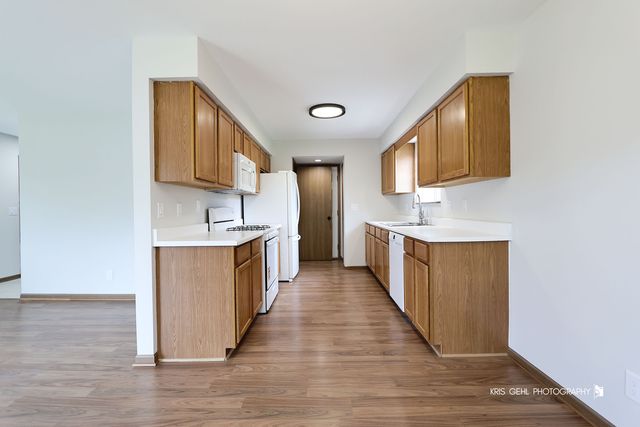 661 Silver Creek Road 661, Woodstock, IL 60098