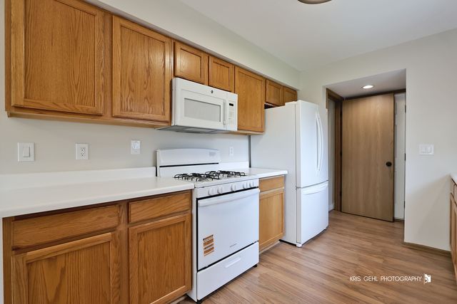 661 Silver Creek Road 661, Woodstock, IL 60098