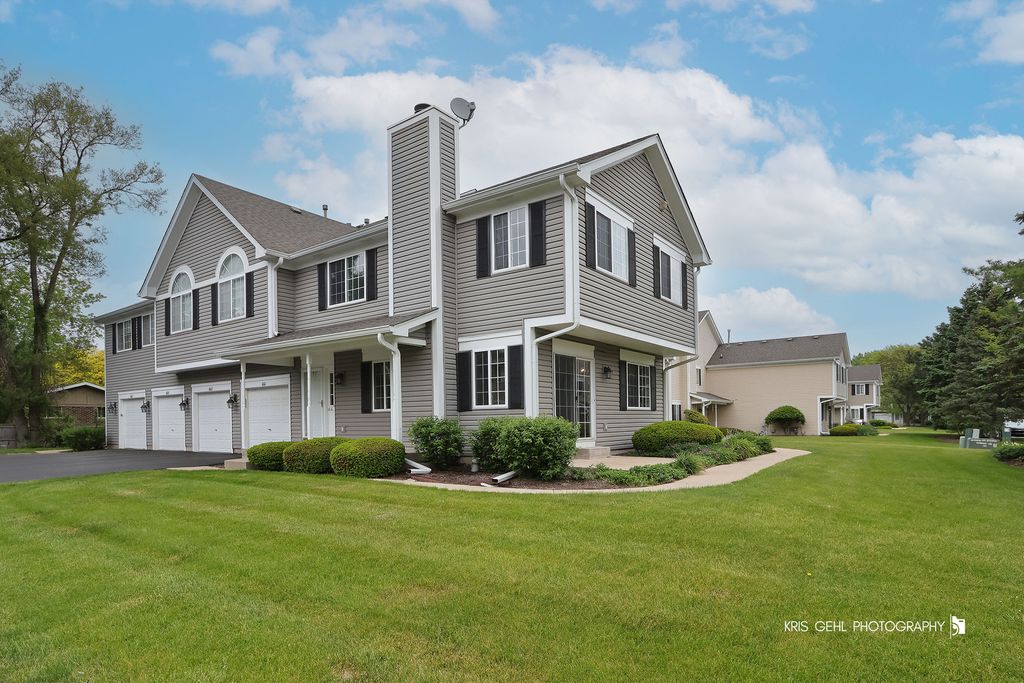 661 Silver Creek Road 661, Woodstock, IL 60098
