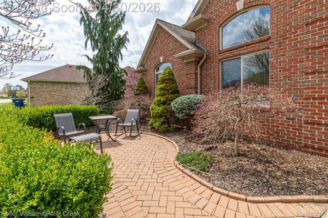 48763 Marberry Drive, Macomb Township, MI 48044