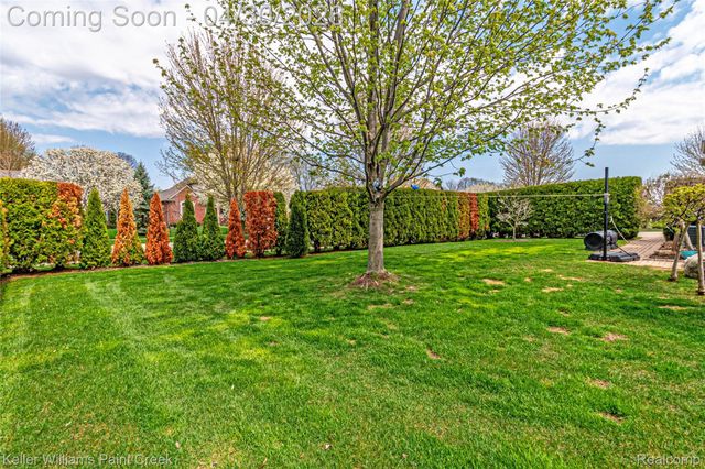48763 Marberry Drive, Macomb Township, MI 48044
