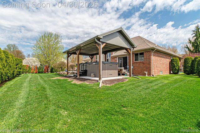 48763 Marberry Drive, Macomb Township, MI 48044