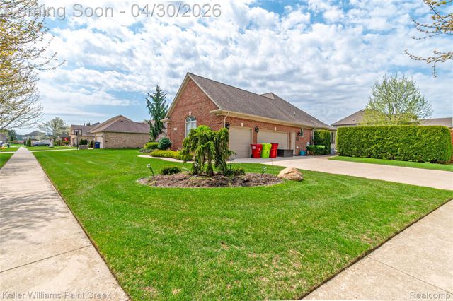 48763 Marberry Drive, Macomb Township, MI 48044