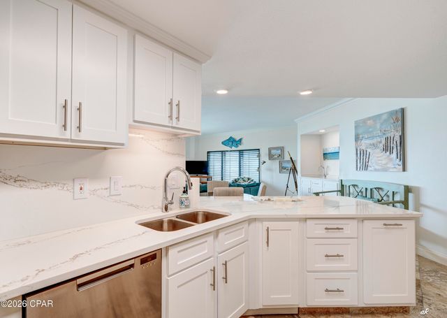 4421 Thomas Drive 202, Panama City, FL 32408