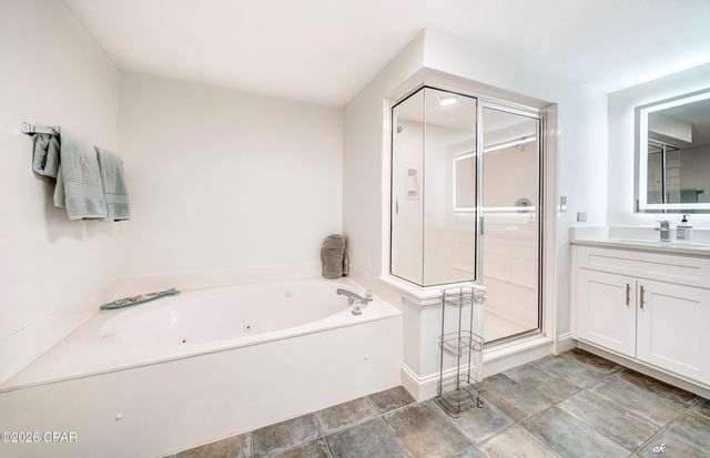 4421 Thomas Drive 202, Panama City, FL 32408