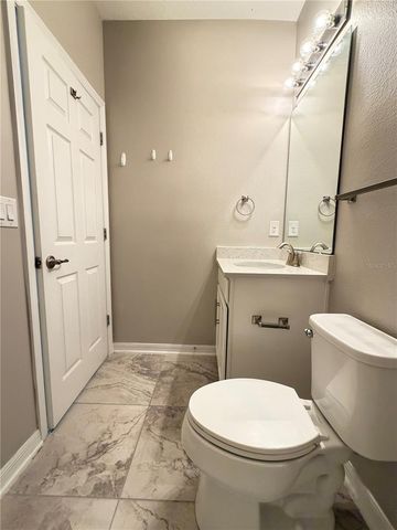 860 BAY BRIDGE CIRCLE, Apopka, FL 32703