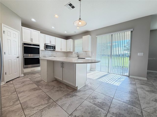 860 BAY BRIDGE CIRCLE, Apopka, FL 32703