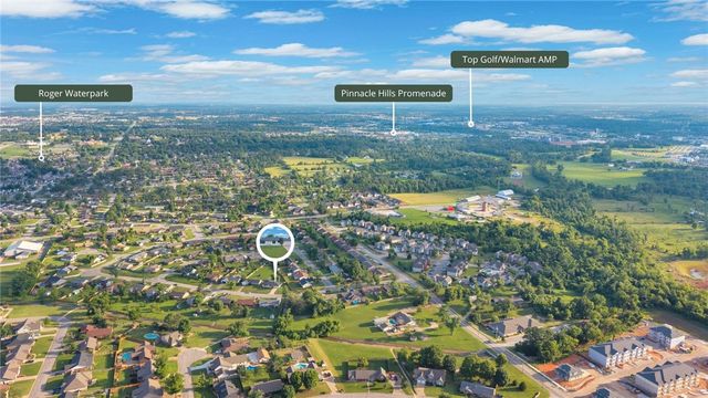 704 S Riviera Drive, Rogers, AR 72758