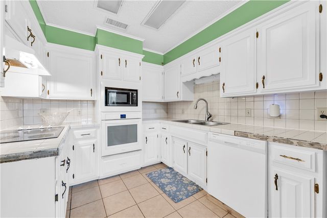 704 S Riviera Drive, Rogers, AR 72758