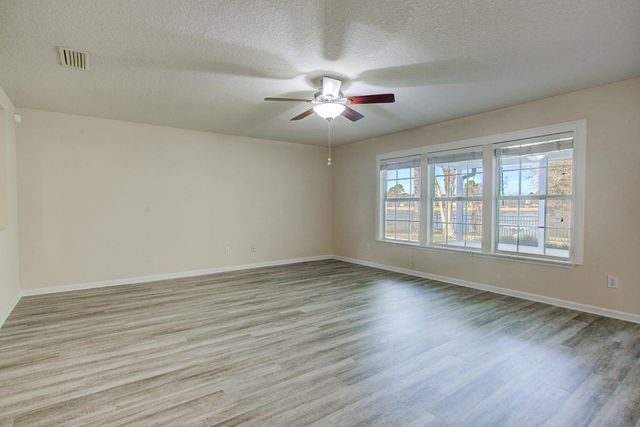 5142 Cypress Links Blvd, Elkton, FL 32033