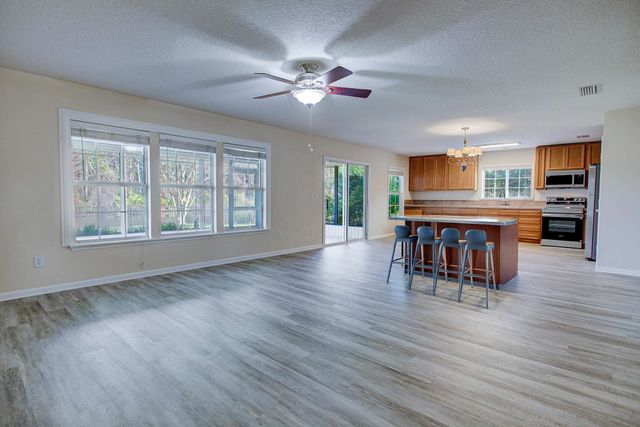 5142 Cypress Links Blvd, Elkton, FL 32033