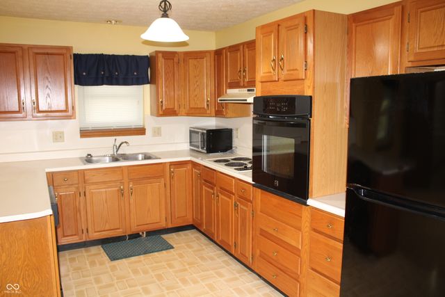 408 Meadow Drive, Danville, IN 46122