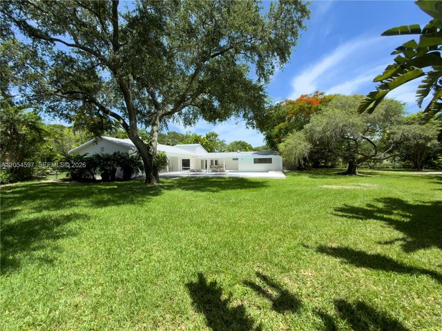 11450 SW 92nd Court, Miami, FL 33176