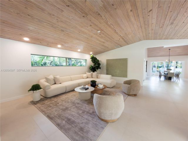 11450 SW 92nd Court, Miami, FL 33176