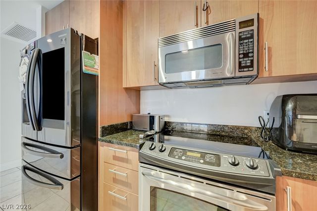 200 West Sahara Avenue 1703, Las Vegas, NV 89102