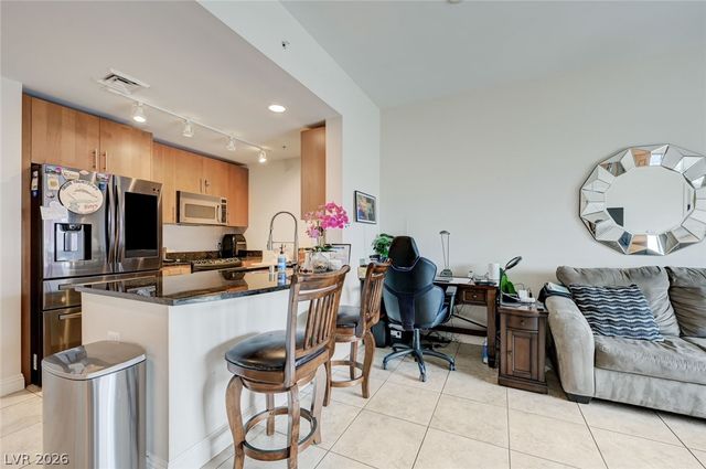 200 West Sahara Avenue 1703, Las Vegas, NV 89102