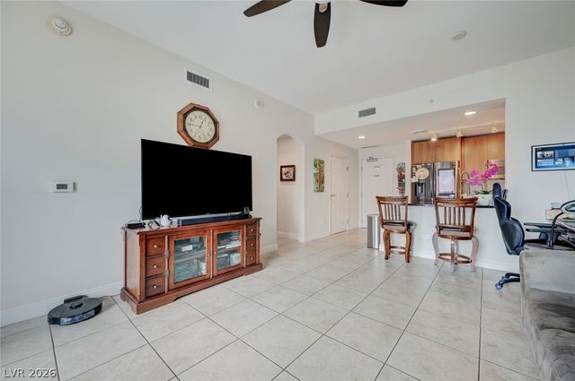 200 West Sahara Avenue 1703, Las Vegas, NV 89102