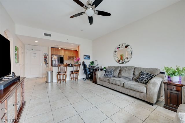 200 West Sahara Avenue 1703, Las Vegas, NV 89102