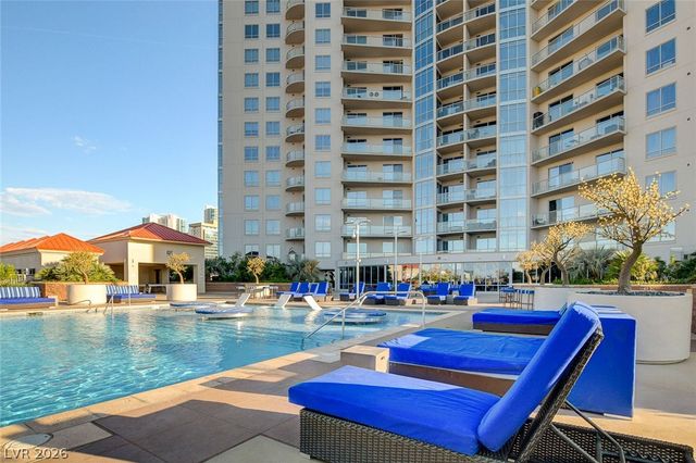 200 West Sahara Avenue 1703, Las Vegas, NV 89102