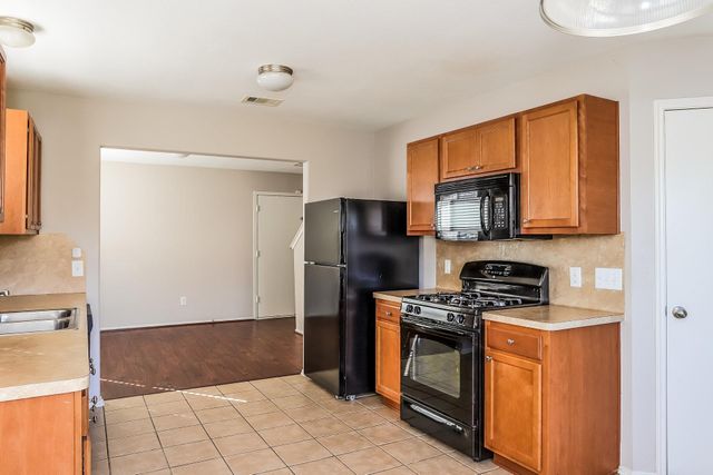 2110 Nichole Woods Drive, Houston, TX 77047