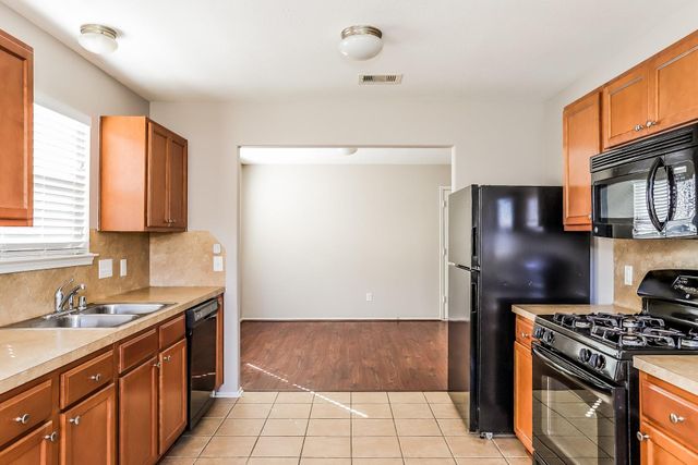 2110 Nichole Woods Drive, Houston, TX 77047