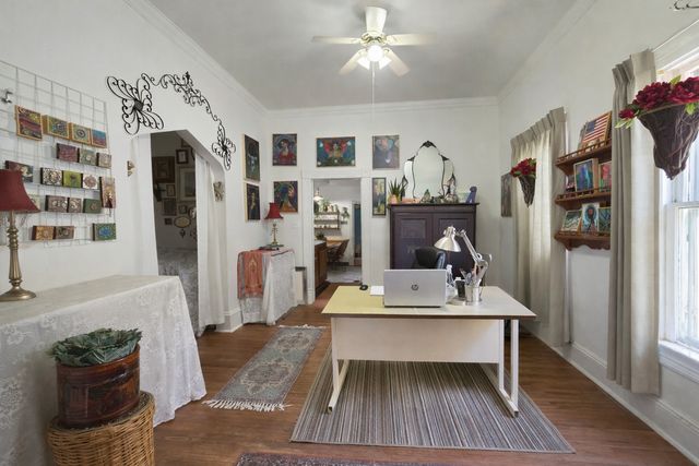 628 3rd Avenue S, Clinton, IA 52732