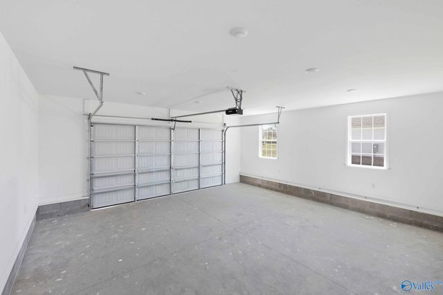 117 Creekside Drive, Albertville, AL 35950