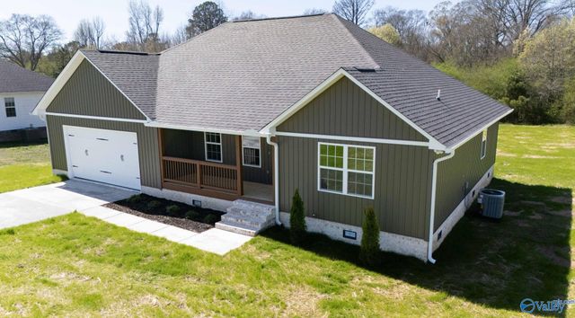 117 Creekside Drive, Albertville, AL 35950