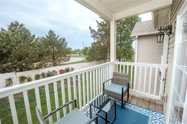 6401 Brookfield Court Drive 202, St Louis, MO 63129