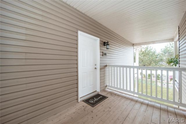 6401 Brookfield Court Drive 202, St Louis, MO 63129