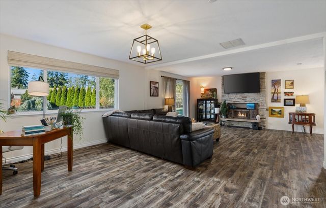 790 NW Dory Drive, Oak Harbor, WA 98277