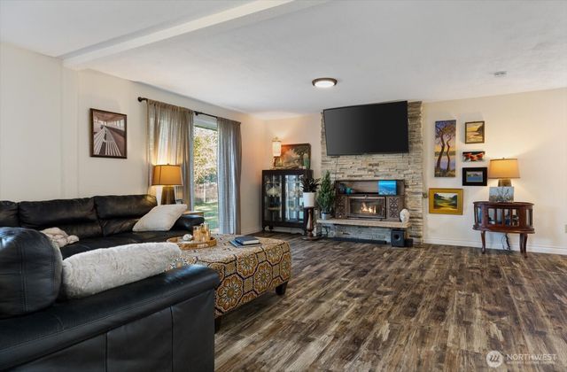 790 NW Dory Drive, Oak Harbor, WA 98277