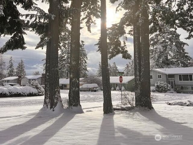 790 NW Dory Drive, Oak Harbor, WA 98277