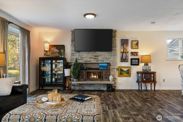 790 NW Dory Drive, Oak Harbor, WA 98277