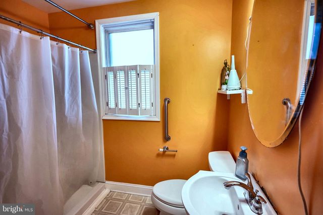 119 LESLIE AVE, Baltimore, MD 21236