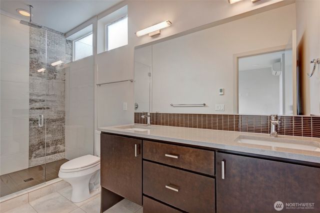2608 23rd Avenue W, Seattle, WA 98199