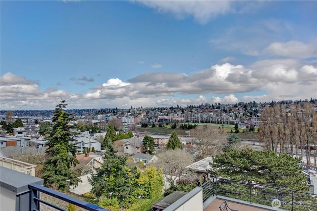 2608 23rd Avenue W, Seattle, WA 98199
