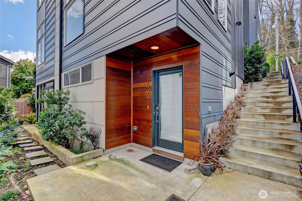 2608 23rd Avenue W, Seattle, WA 98199