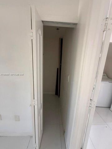 12617 NW 11 lane 12617, Miami, FL 33182