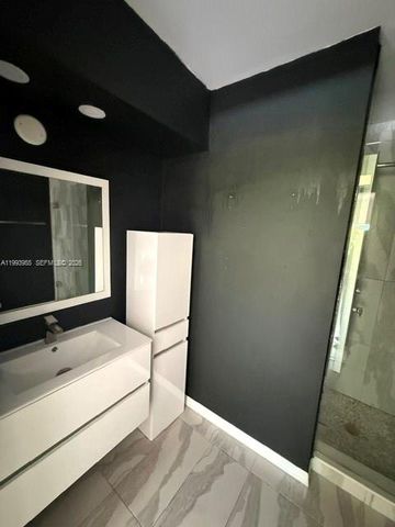 12617 NW 11 lane 12617, Miami, FL 33182