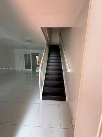 12617 NW 11 lane 12617, Miami, FL 33182