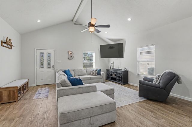 186 N Village Cove Loop, Livingston, TX 77351