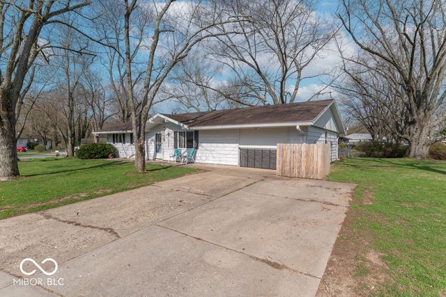 1204 Dusty Trail, Greenwood, IN 46142