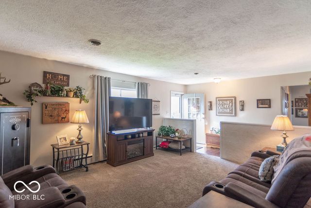 1204 Dusty Trail, Greenwood, IN 46142