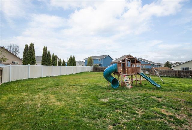 430 S Dovetail Ct, Airway Heights, WA 99001