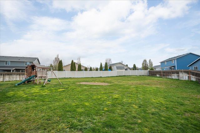 430 S Dovetail Ct, Airway Heights, WA 99001