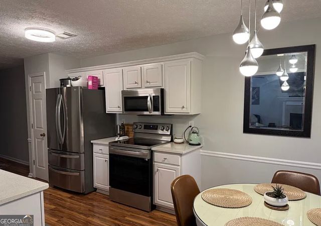 7002 Estates Court, Loganville, GA 30052